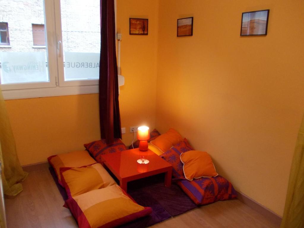 Hostel Hemingway Памплона Номер фото