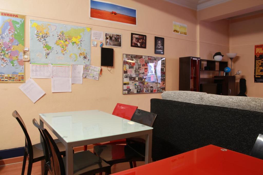 Hostel Hemingway Памплона Екстер'єр фото