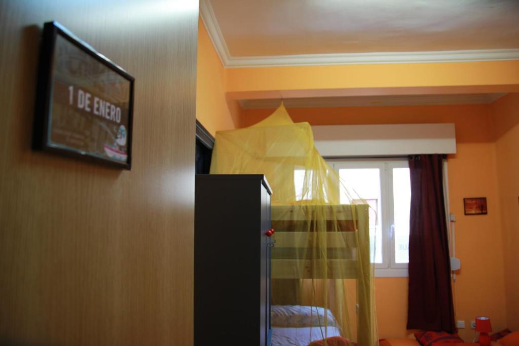 Hostel Hemingway Памплона Номер фото