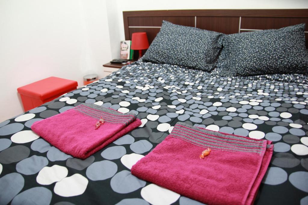 Hostel Hemingway Памплона Номер фото